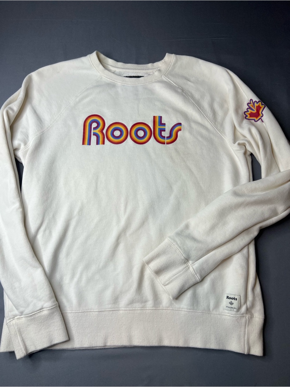 Roots Canada Rainbow Logo Crewneck Sweatshirt Size Large